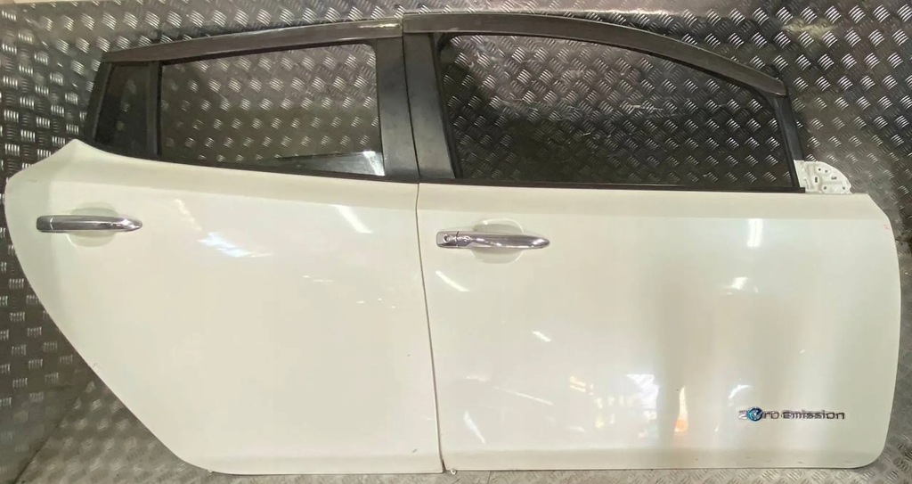 фото №9, Бампер перед kompletny nissan leaf i ze0 набір частини кузовних