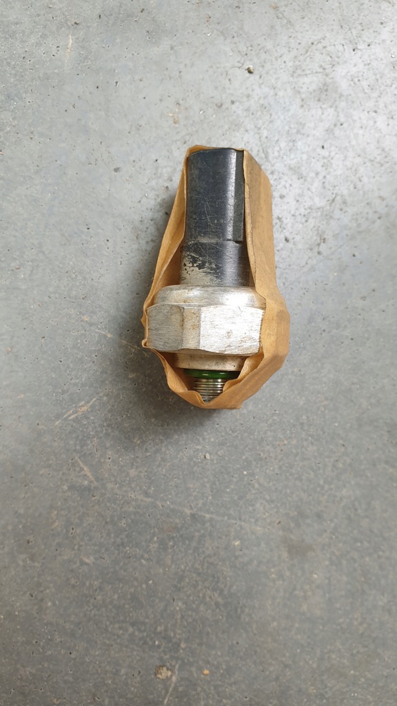 фото №1, Actros mp4 датчик кондиционера 9905420018