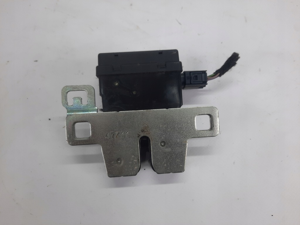 фото №2, Mini cooper r58 замок багажника крышки