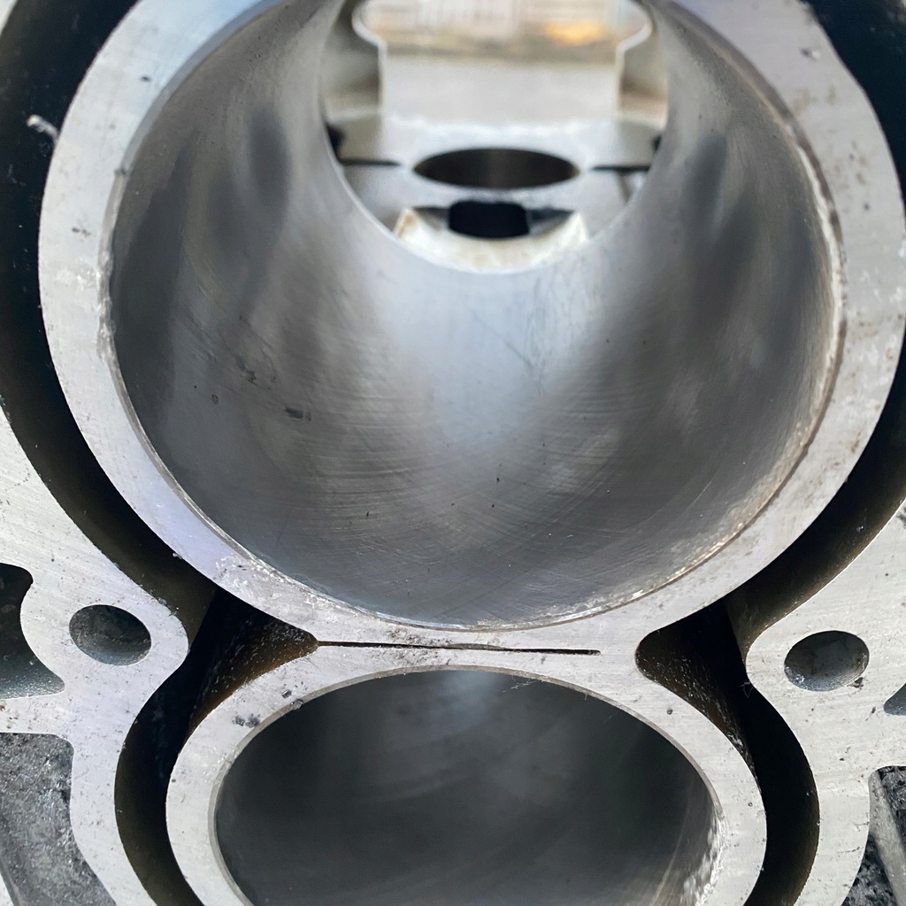 фото №12, Блок двигуна ford focus volvo mk2 mk3 1.6 ecoboost nowe втулки !!!