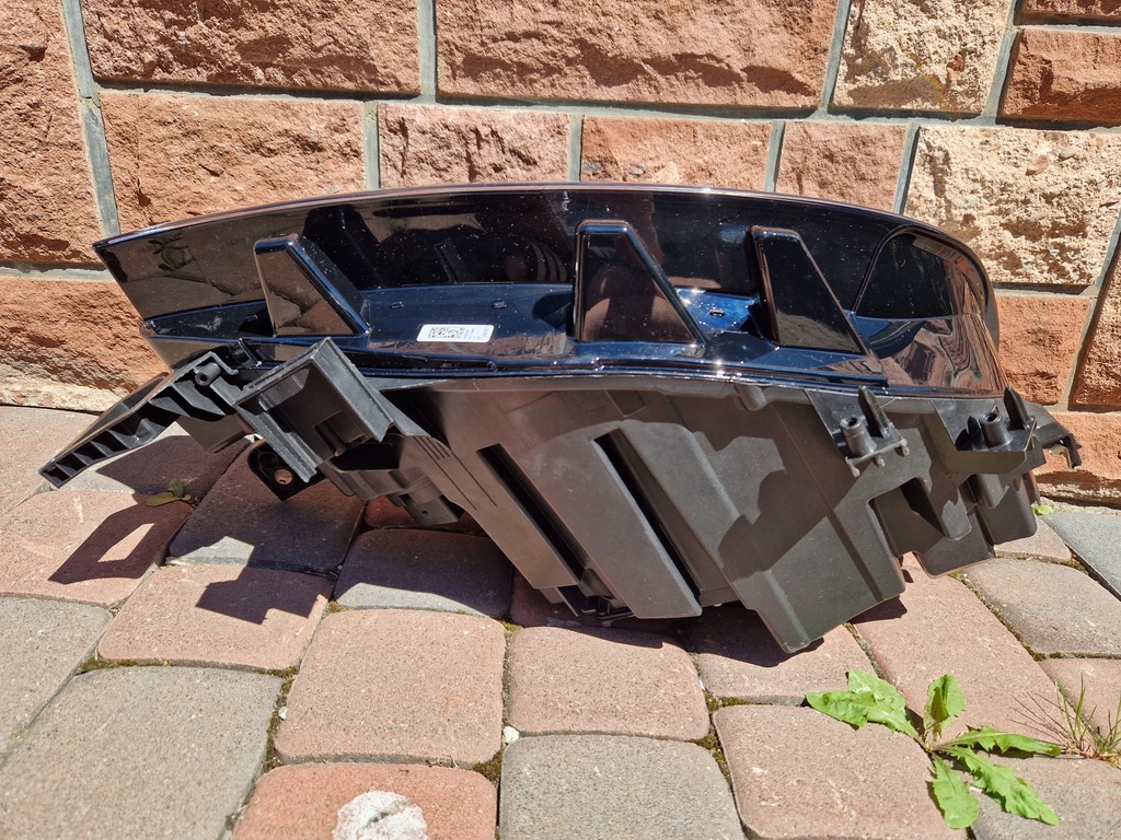 фото №11, Лампа правая lub левая комплектная led vw id4 11b941006