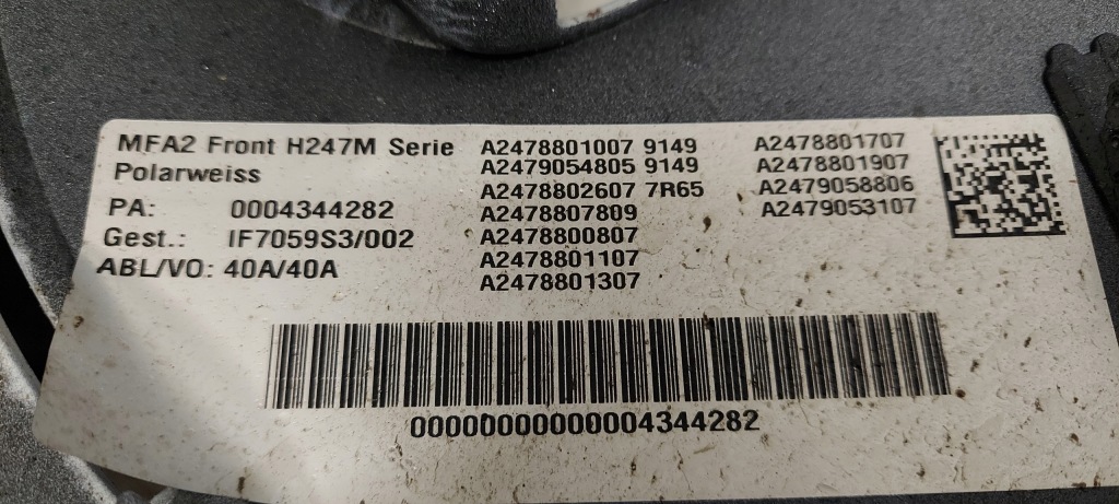 Купити Mercedes gla h247 lift бампер передній перед оригінал кронштейни