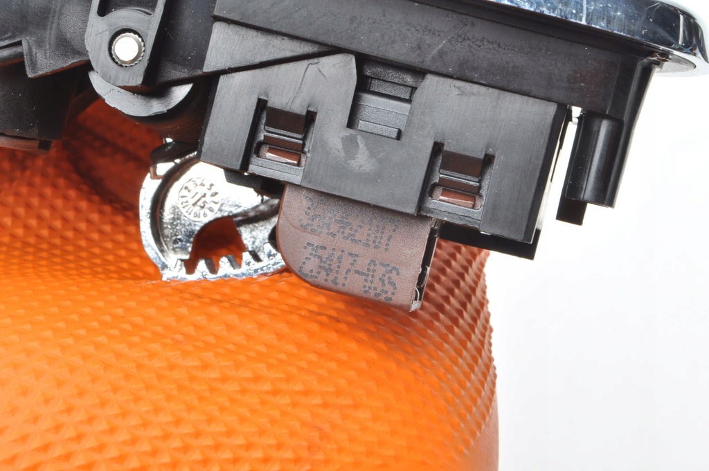 фото №11, Bentley bentayga ручка внутренняя левый перед 36a837019a