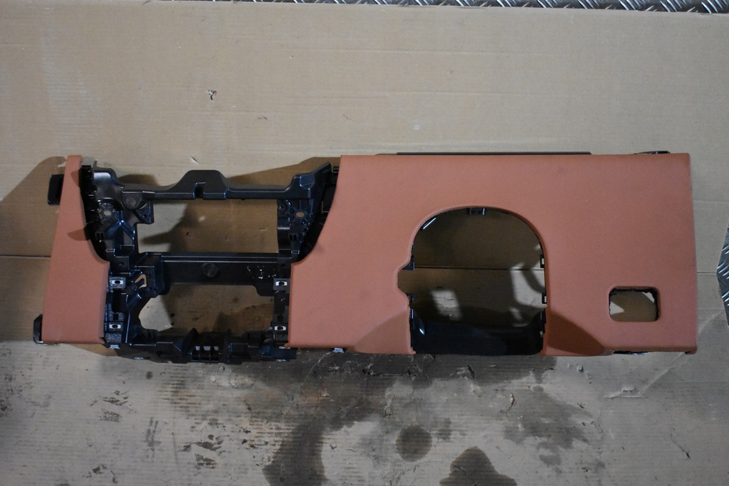 фото №1, Idealna защита нижняя консоли mercedes w223 1