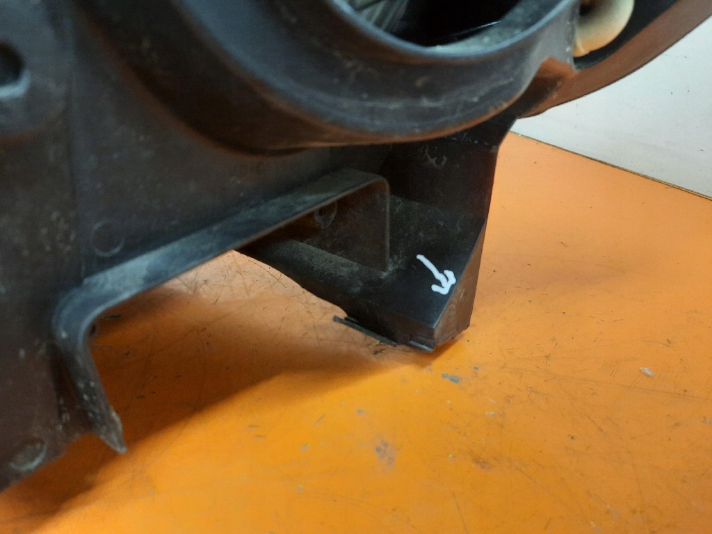 фото №8, Toyota proace ii 16- фара правый перед лампа правая 9808581180-00