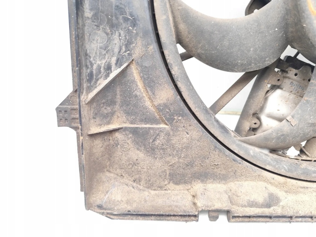 Bmw 1 series накладка вентилятора радіатора 116i бензин 90kw 122 hp 2011 в Україні