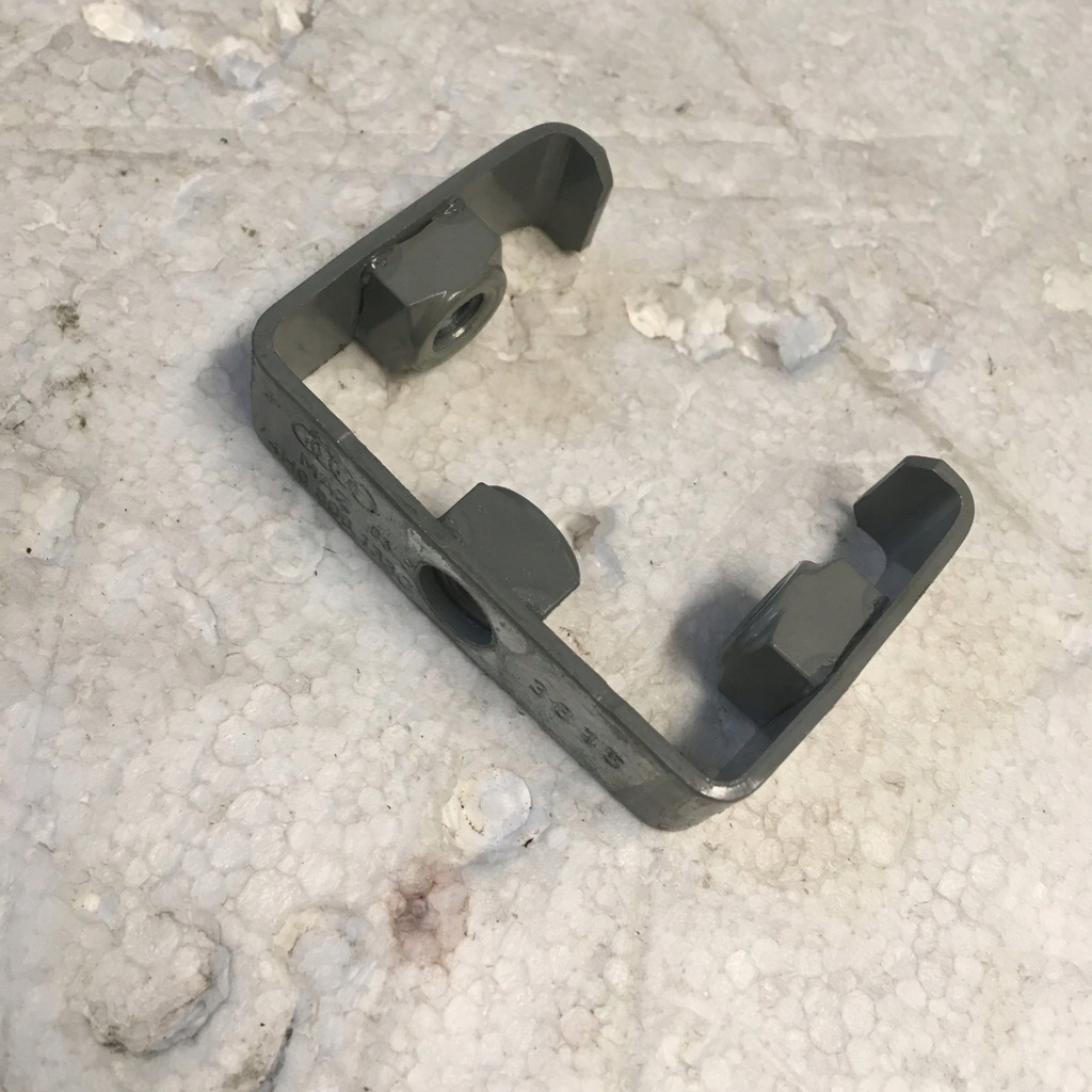 фото №1, Кронштейн кронштейн audi a8 d4 4h0806133c