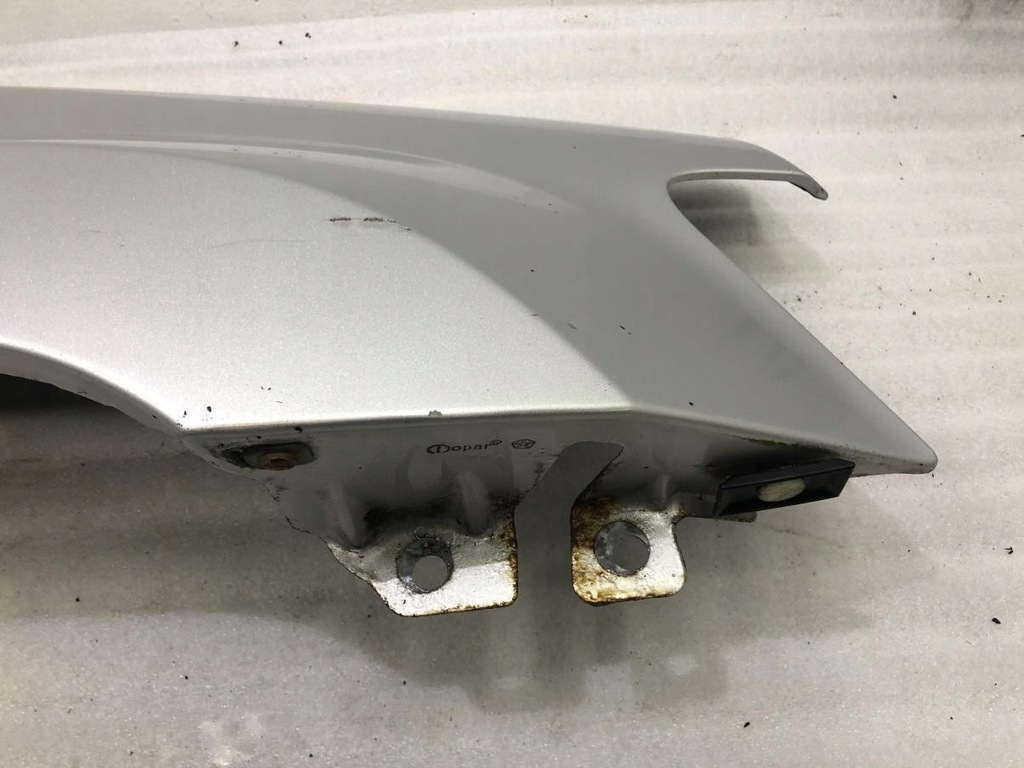 фото №9, Крыло правый перед jeep grand cherokee wk iii