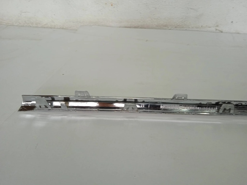 фото №10, Молдинг хром порог левый mat mercedes-benz w213 e-klasa