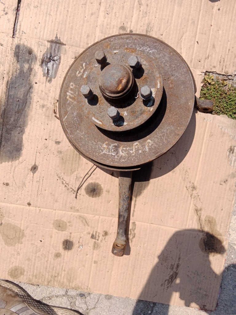 фото №1, Поворотный кулак ступица правый перед mercedes w126 sec 500