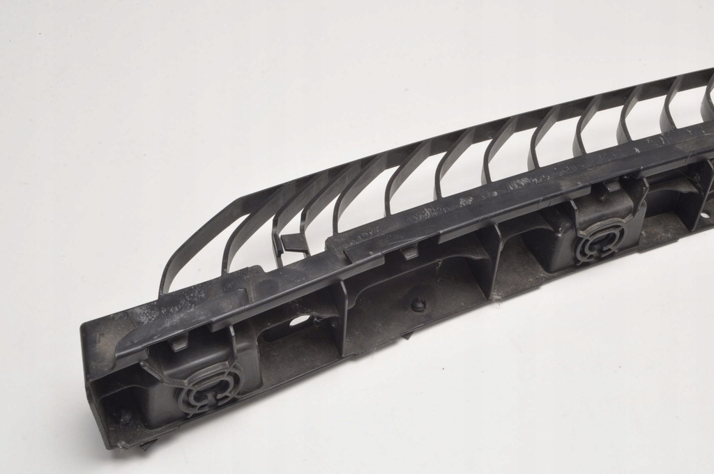 фото №6, Skoda scala напрямна бампера задня задній середина 2021r