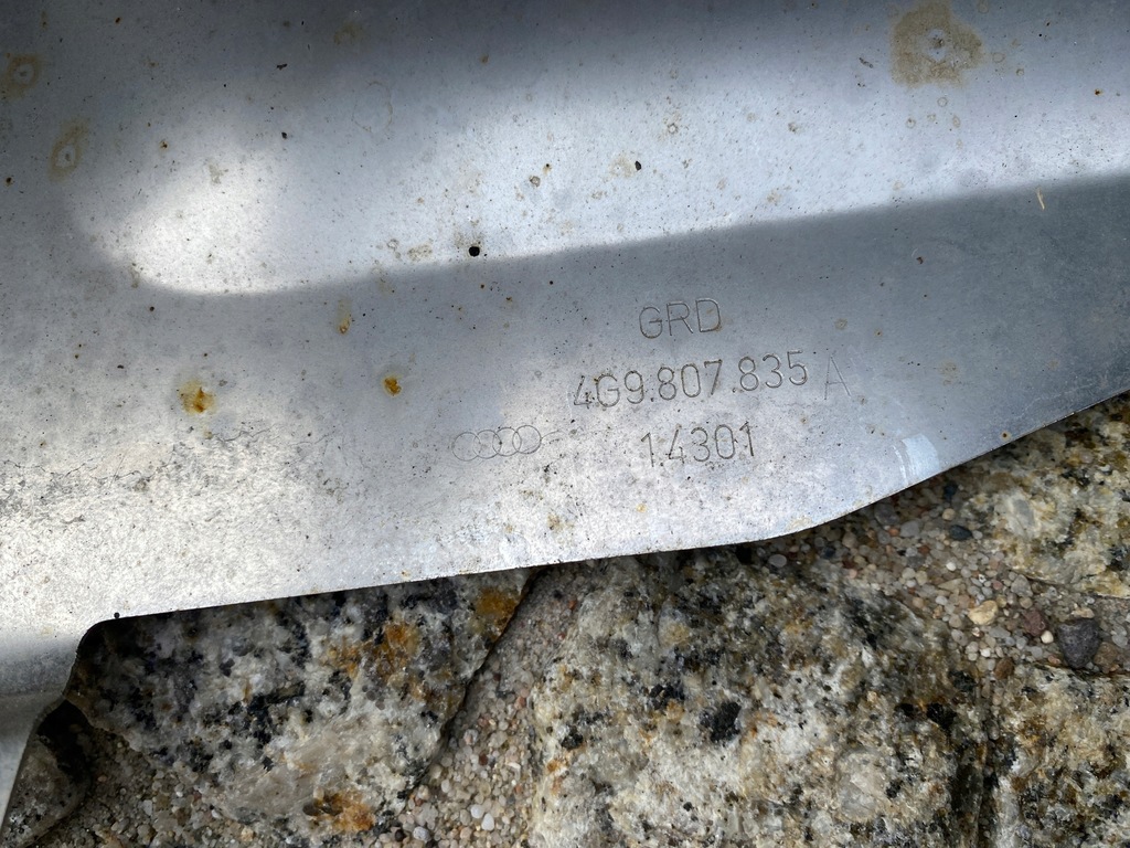 фото №15, Audi a6 c7 lift 4g9 бампер накладка задняя allroad 4g9807417c оригинал