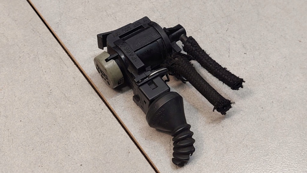 фото №6, Клапан вакуумa audi a4 b5 lift 1.9 tdi 1j09062