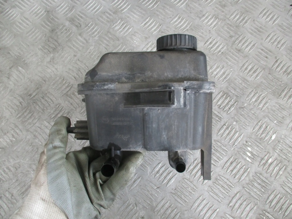 фото №6, Бак усилителя peugeot 607 99-10r. 2.2 hdi