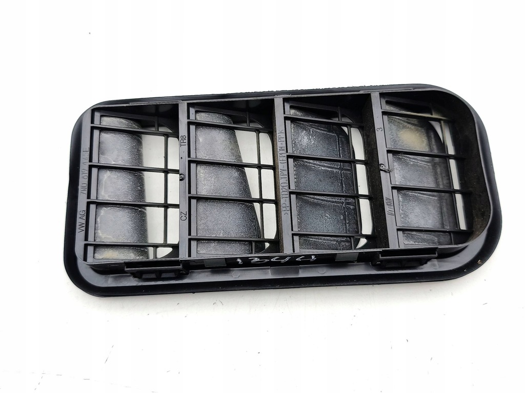 фото №6, Audi q3 f3 решётка вентиляционная 2019 7n0819465e