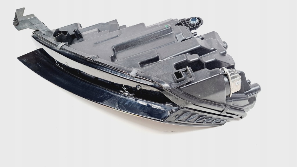 Skoda octavia iv 4 2019+ фара правая led 5e4941016 Цена