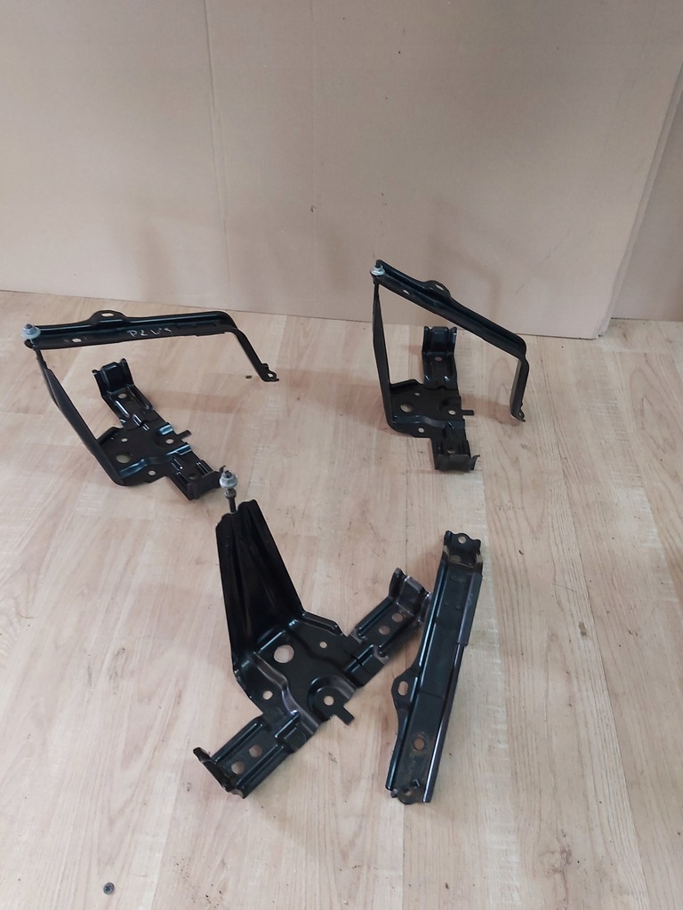 фото №1, Toyota prius iii plus кронштейн аккумулятор