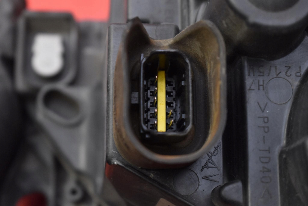 фото №13, Фара левый лампа перед eu 9682519180 89903106 peugeot 3008 1 i 10-13