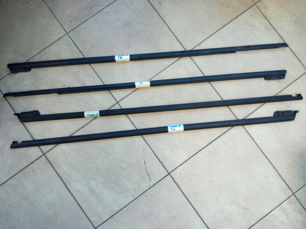 фото №1, Молдинг стекло parapet seat toledo iv oryg.