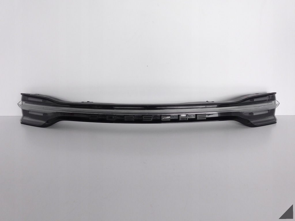 Купити Porsche macan 95b рестайлінг  18- фара накладка led задній європа