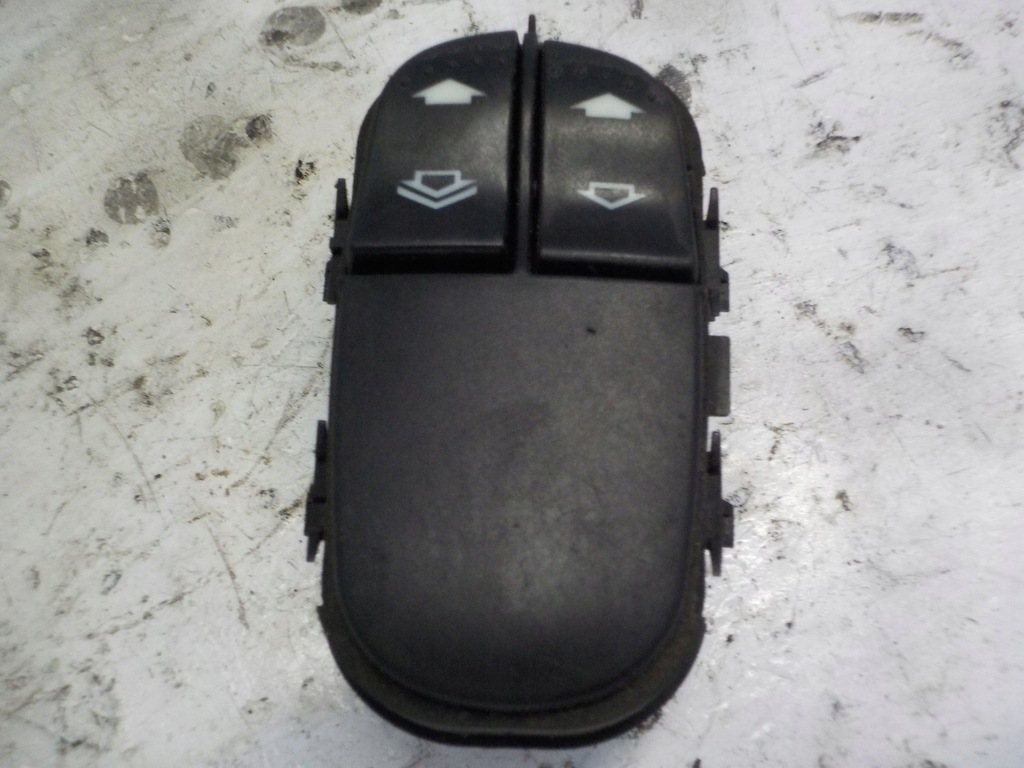 фото №1, Focus mk1 перемикач вікон