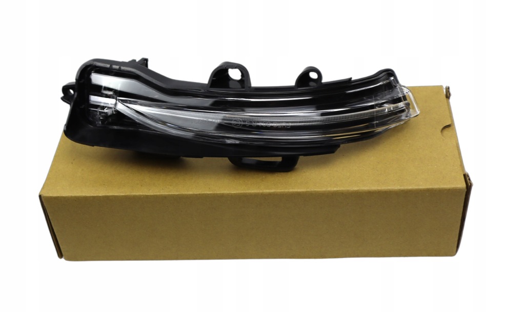 фото №1, Правий поворотник поворотник alfa romeo stelvio 2017 - led