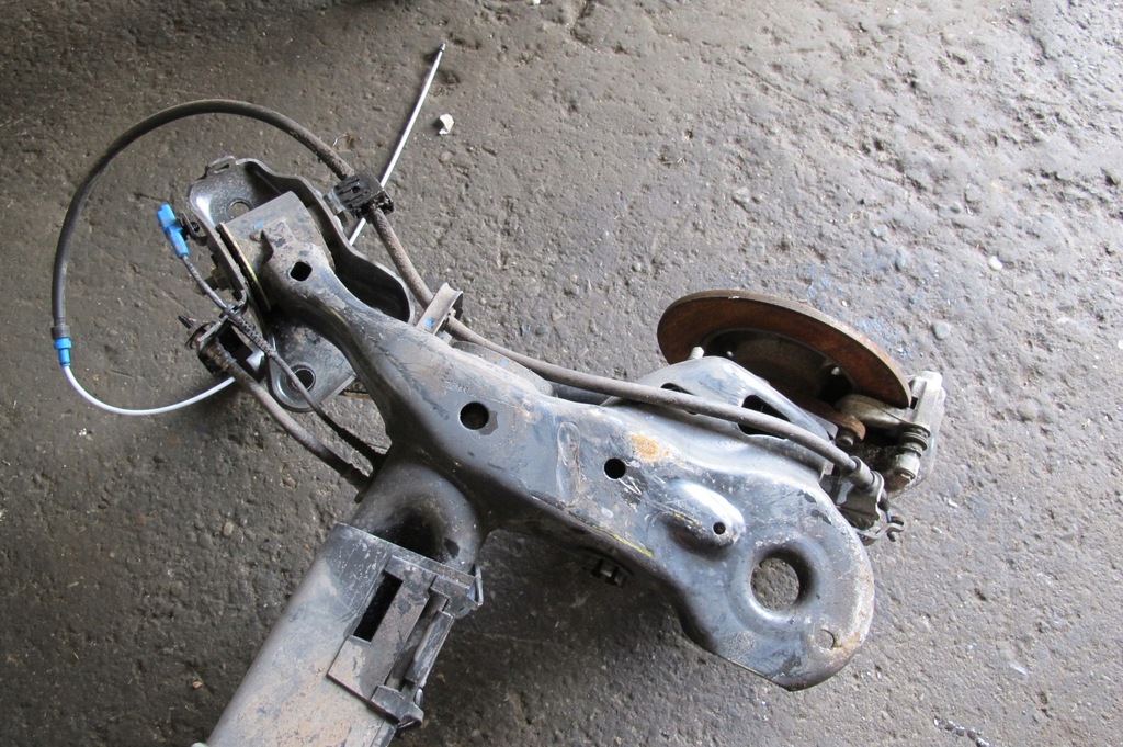 фото №11, Citroen c3 aircross 2r oś вісь підвіска задні балка підвіска задня 22r