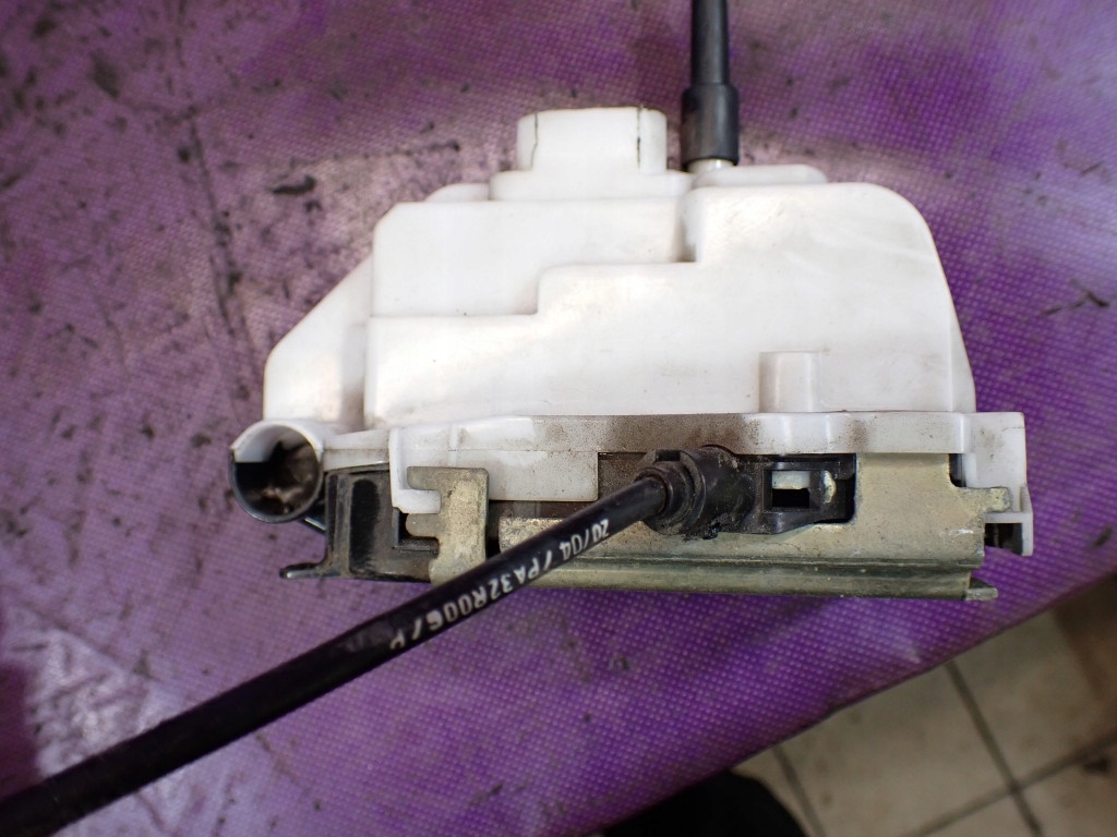 фото №5, Citroen c2 03-08 замок перед правий ручка 4 pin