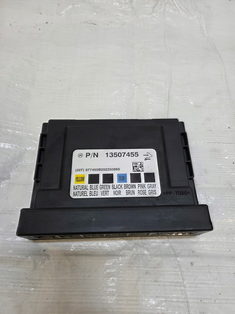 Купити Модуль блок керування комфорту opel adam europa 13507455