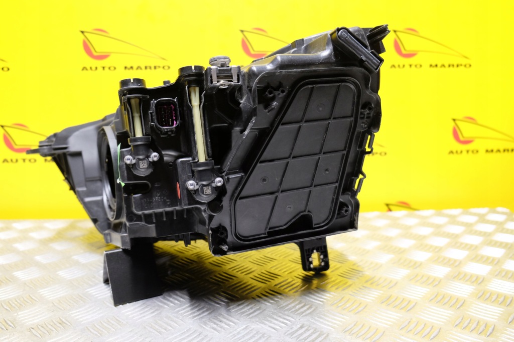 Audi q3 2018- фара фара led правый  америка Цена