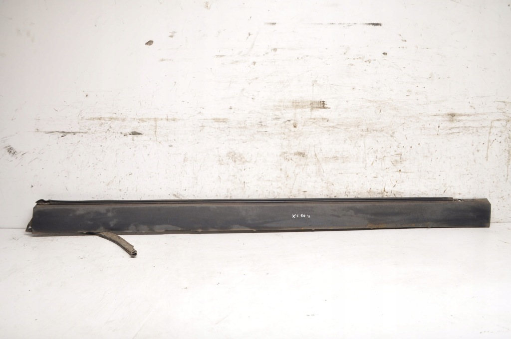 фото №1, Volvo xc60 ii накладки накладка порог правая 31420623