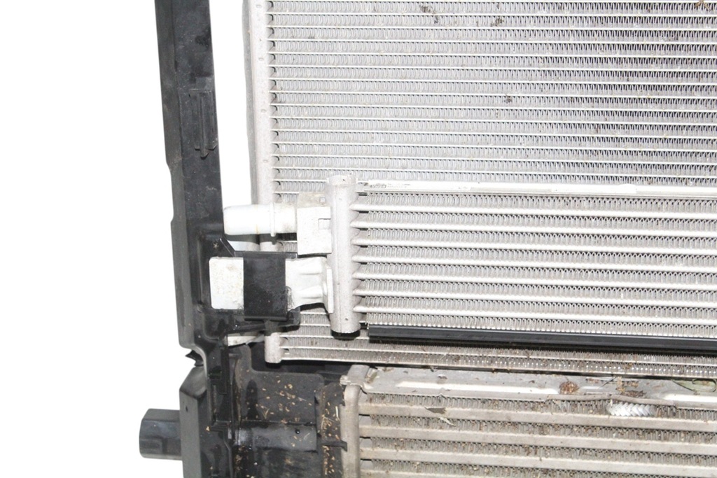 фото №9, Комплект радиатор bmw 3 g20, g28 8679837 2.0l hybrid 140kw 2020