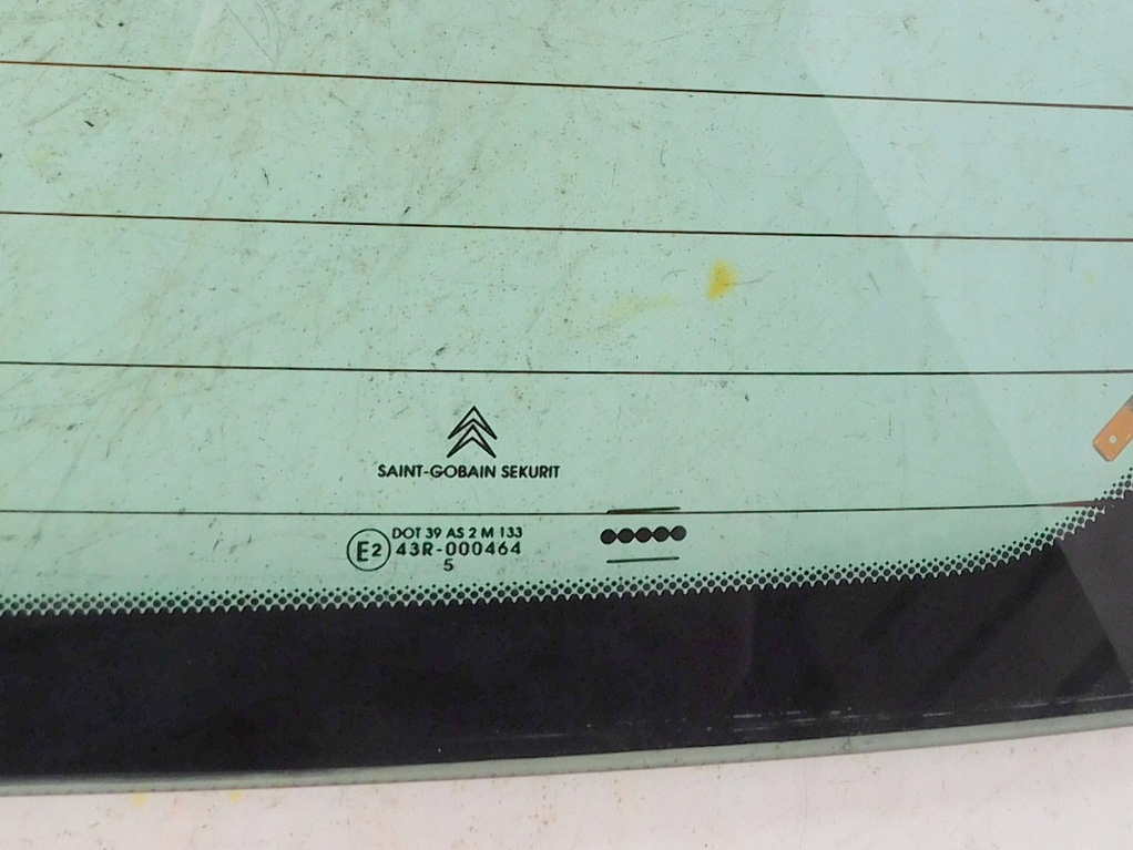 фото №5, Citroen c2 1.1 2003 стекло крышки багажника задняя