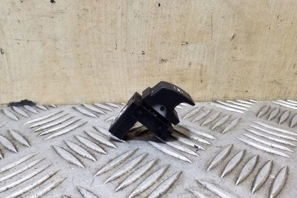 фото №7, Кнопка керування вікон задніх правих двері vw tiguan 5n_ 7l6959855b