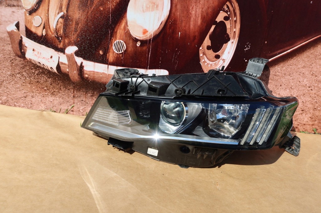 Купить Peugeot 508 h7 led обычная линза фара