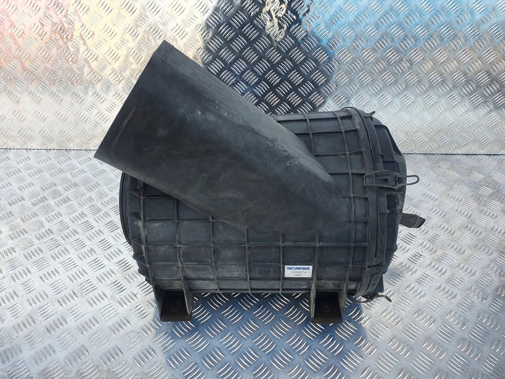 фото №3, Корпус фильтра воздуха scania r