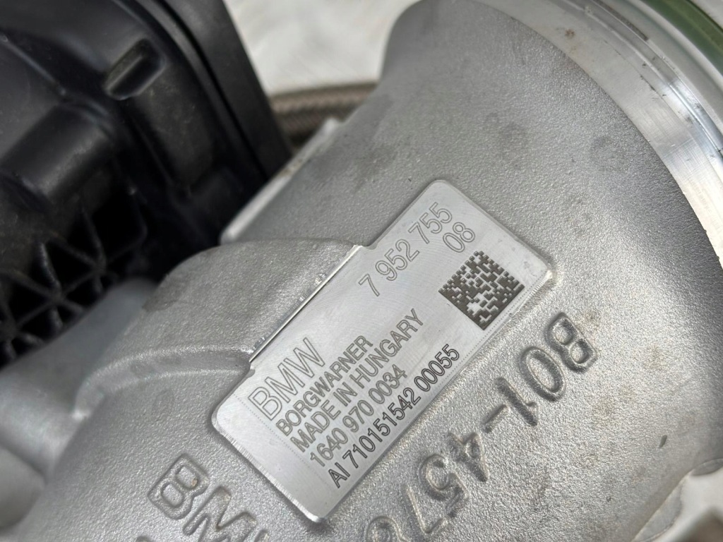 Bmw x2 u10 turbo турбонагнетатель 1.5 7952755 Оригинал