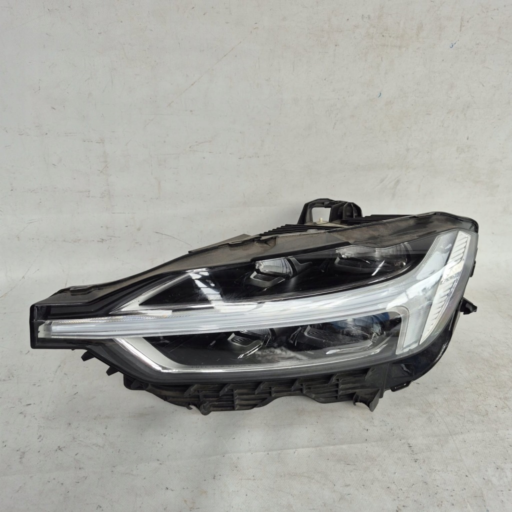 Купить Volvo xc60 2 17- фара левая перед передняя full led 32133548