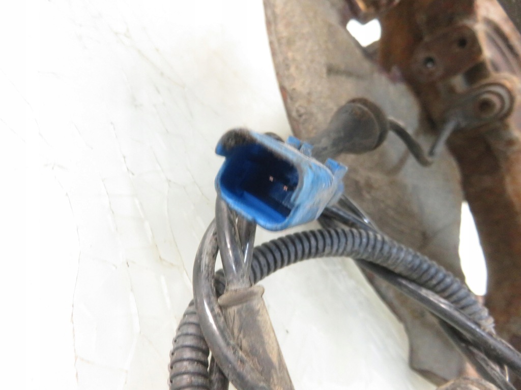 фото №8, Поворотный кулак передняя левая citroen c5 iii 2.2 hdi