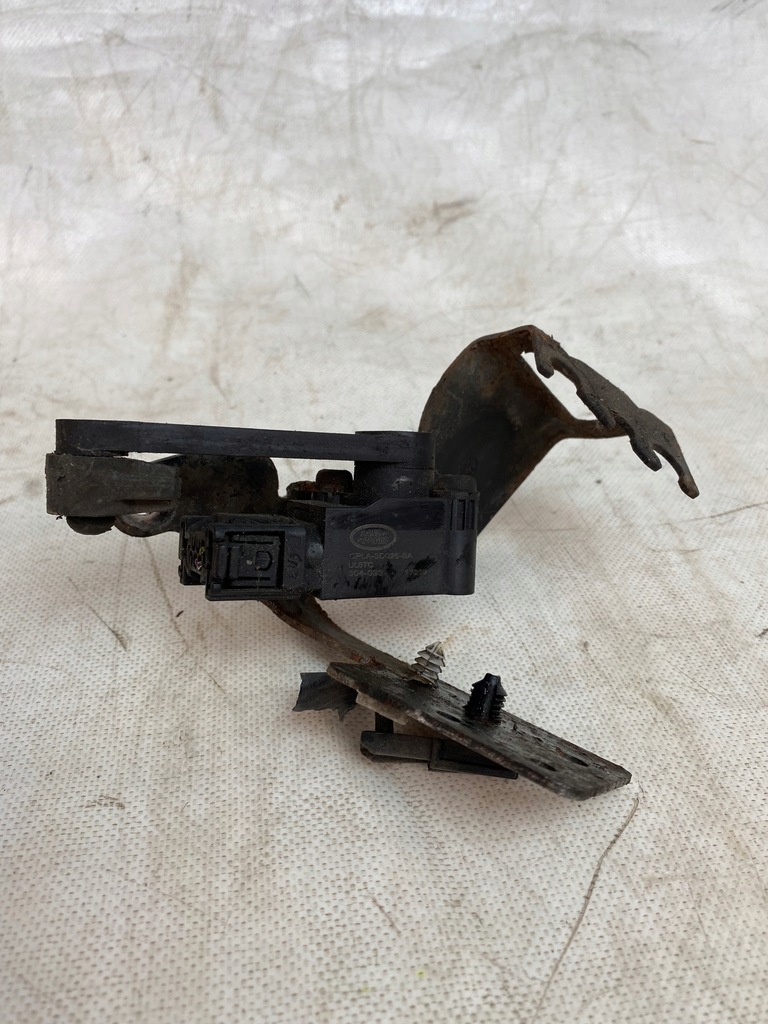 фото №1, Range rover vogue 12-21 датчик выравнивание задняя