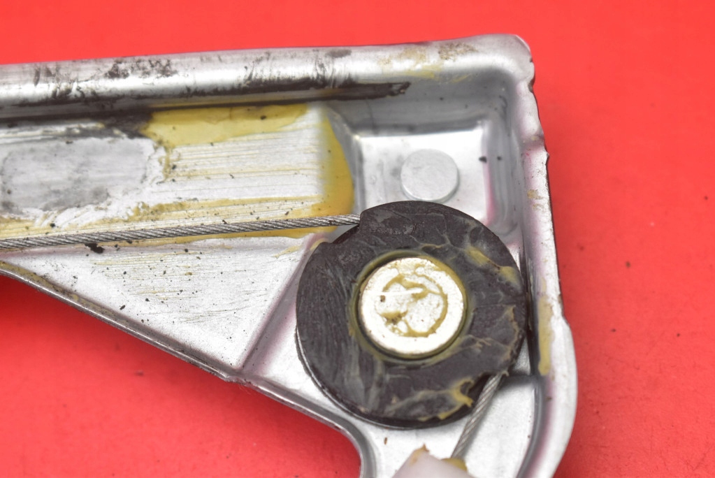 фото №4, Подъемник стекло правый перед eu 9185f010b7 chevrolet hhr 1 i 05-11