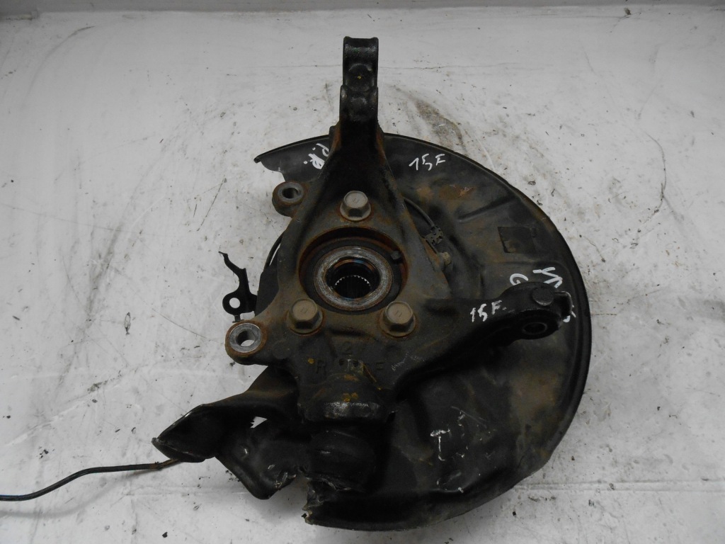 Toyota yaris 4 iv gr поворотный кулак правая ступица датчик abs передок  4321152070 с Разборки