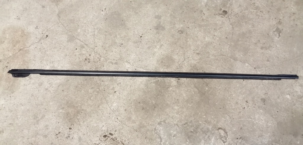 фото №1, Kia rio iii 3d молдинг уплотнитель левая передняя