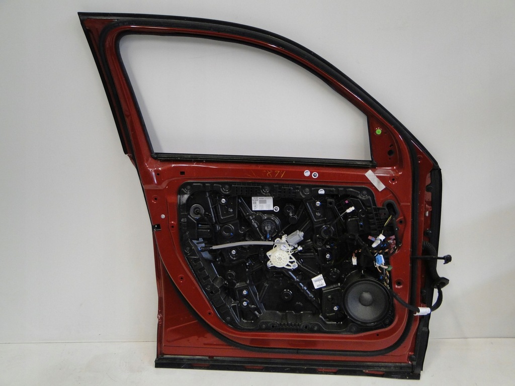 фото №13, Mercedes дверь передние левая красные 993 перед левый glb x247 247