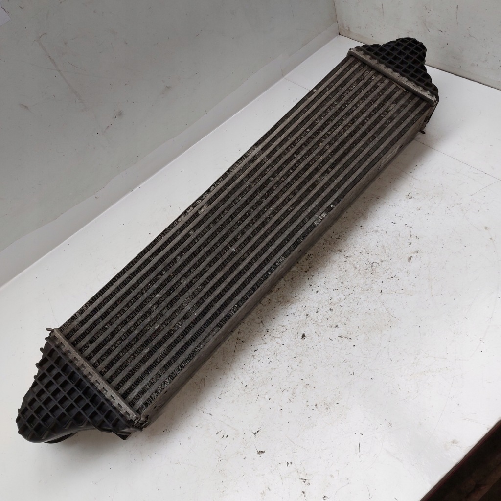 Volvo v40 2 2,0d радіатор повітря інтеркулер 31338734 dz895001 Ціна