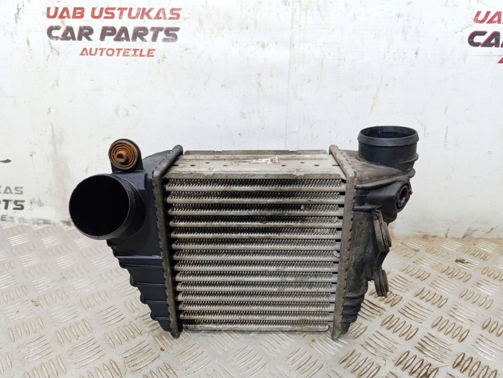 Купити Інтеркулер seat leon 1m 862328x
