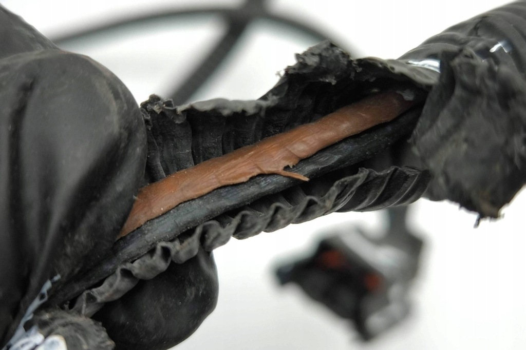 фото №8, Жгут кабели porsche cayenne 9pa 7l5971095 4.5l бензиновый 250kw 2005