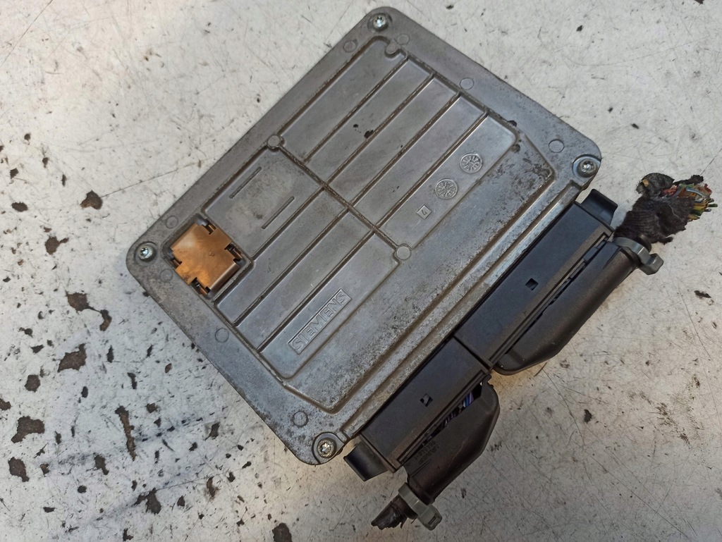 фото №9, Audi a3 8l бортовой компьютер блок управления двигателя 06a906033j 5wp4003801 simos3.3a