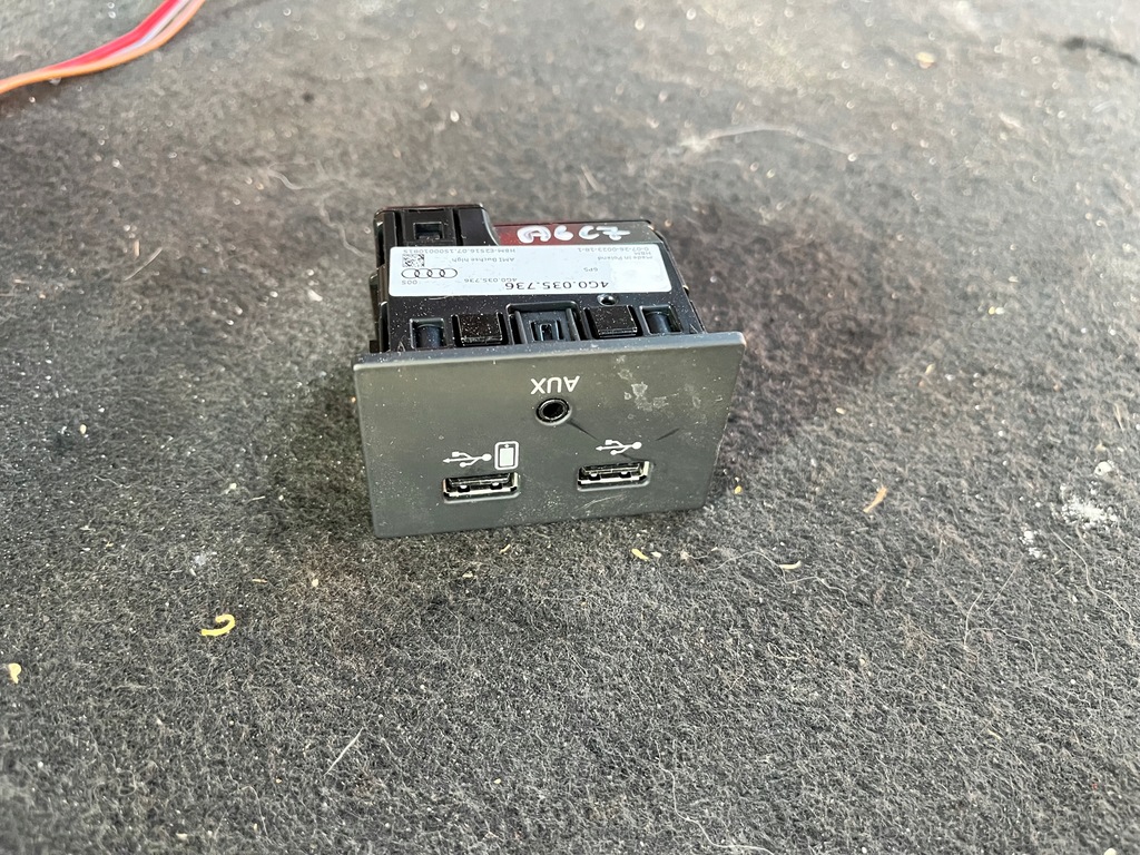 фото №1, Audi a6 c7 4g разъём usb port мультимедиа