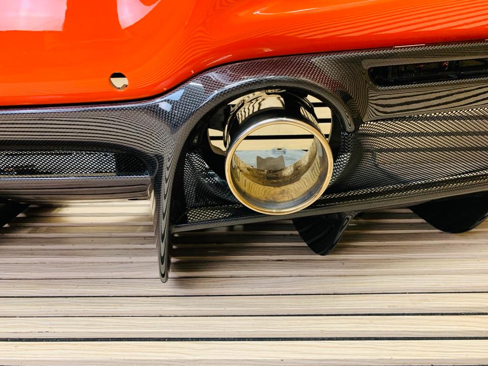 Ferrari f8 бампер задний  карбон диффузор 863516 Доставка